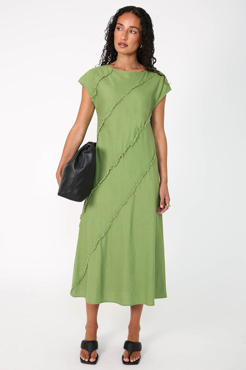 shifting midi dress / leaf green