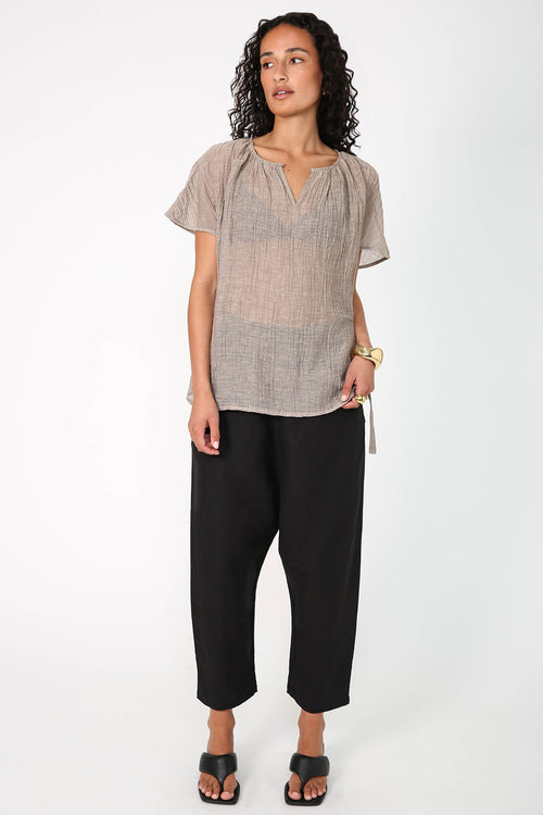 verve tee / latte taupe