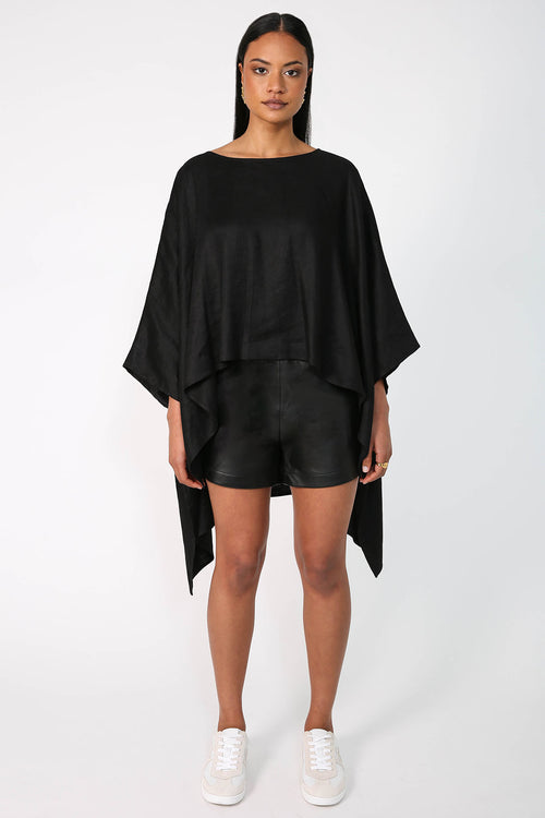 cape top / black