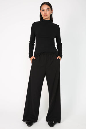 coached pant / black