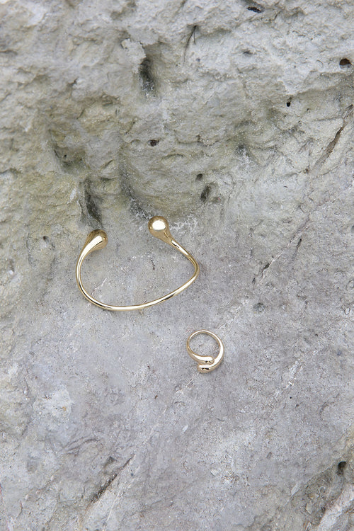 tear drop ring / gold