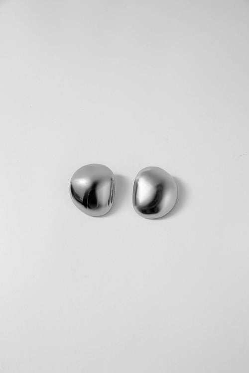 beaming earring / silver