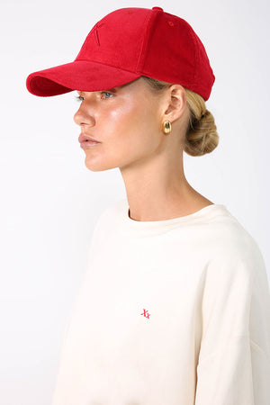 xx cap / rouge red