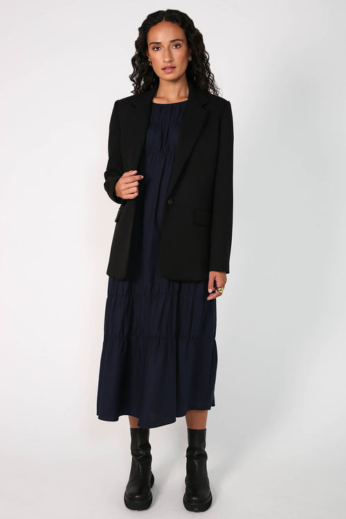 region dress / navy blue