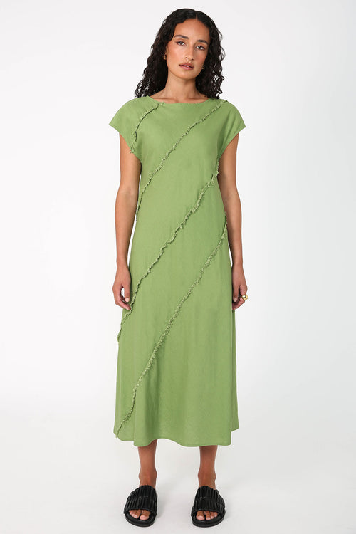 shifting midi dress / leaf green