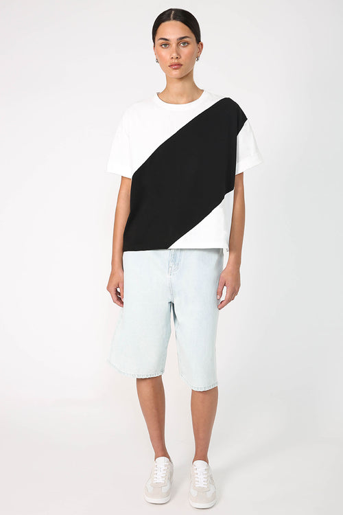 slanted box tee / ivory|black stripe