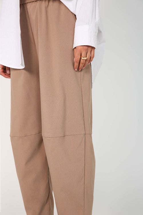 ahead pant / camel