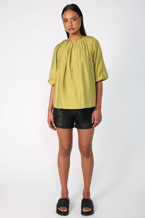 rue tee / pistachio green