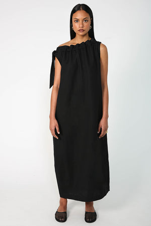 avid dress / black