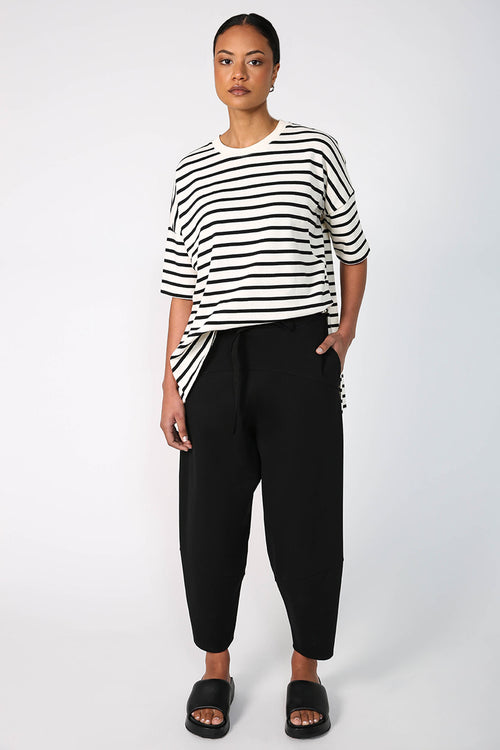 step up tee / buttermilk |black stripe