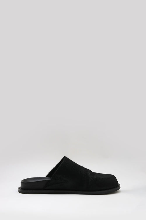 loafer mule / black pony