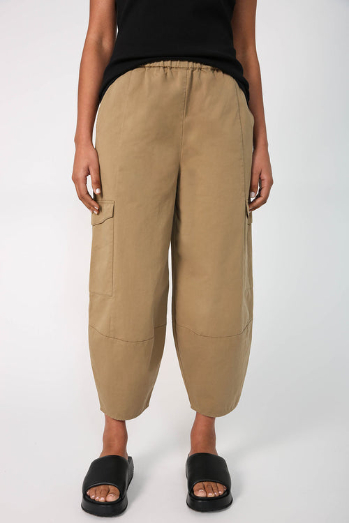 global pant / camel