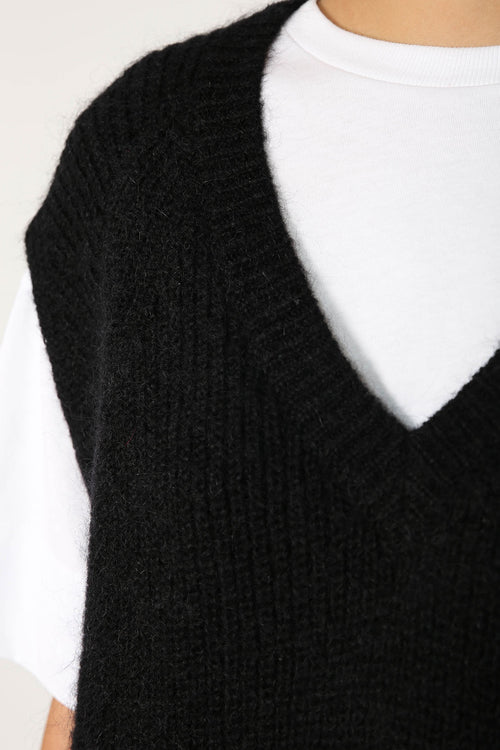 lineate vest / black