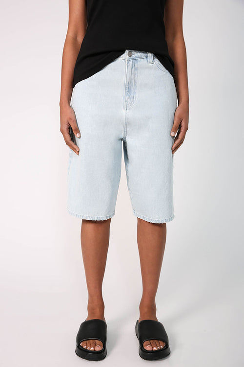 furtive denim short / faded blue denim