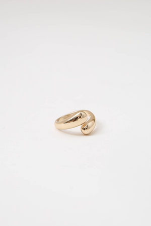 tear drop ring / gold