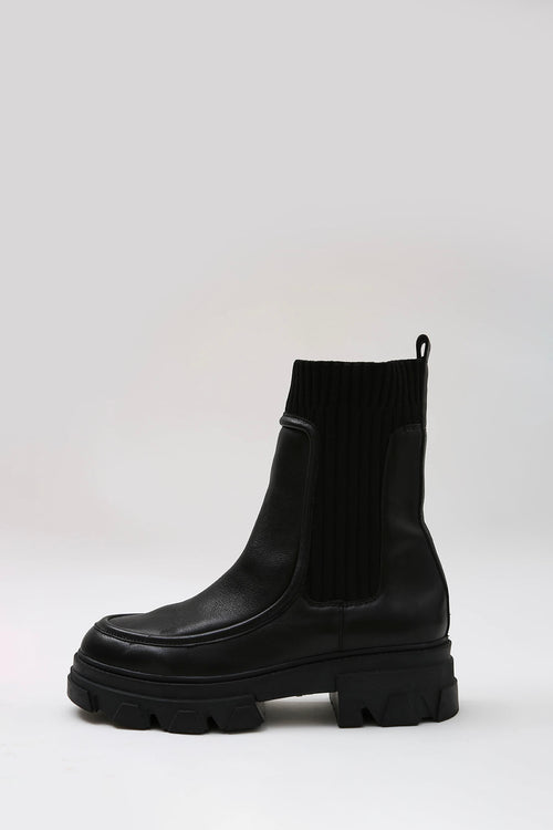 major loafer boot / black