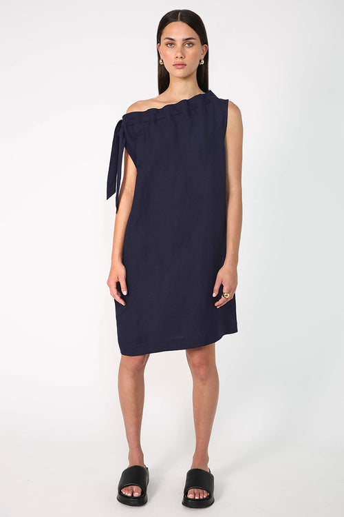 avid short dress / dark navy