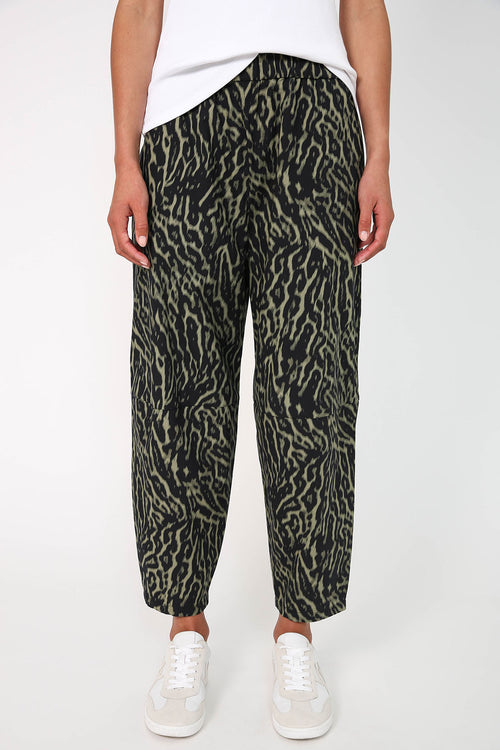 ahead pant / green animal abstract print