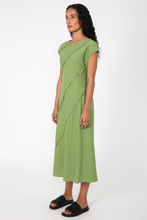 shifting midi dress / leaf green