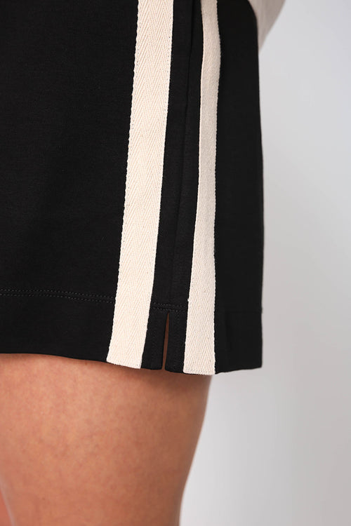 cinder short / black