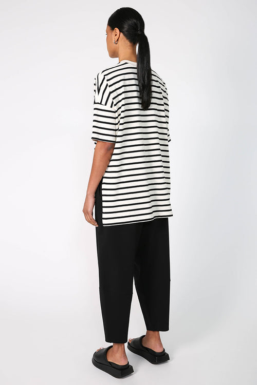 step up tee / buttermilk |black stripe