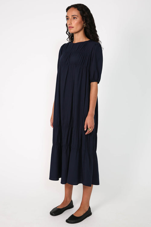 region dress / navy blue