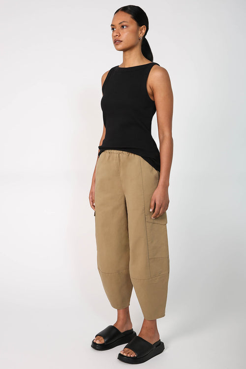 global pant / camel