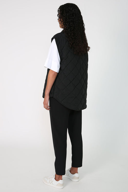 stride vest / black