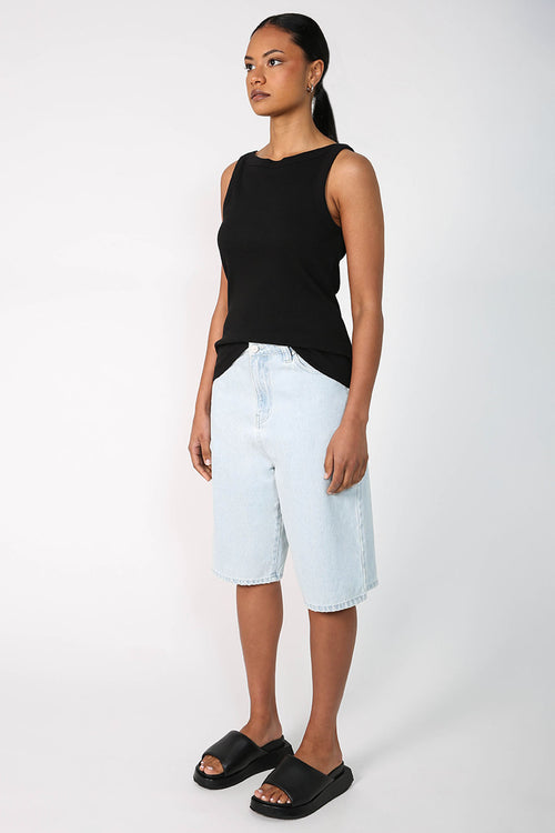 furtive denim short / faded blue denim