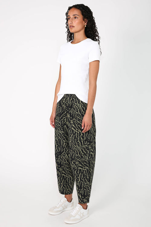 ahead pant / green animal abstract print