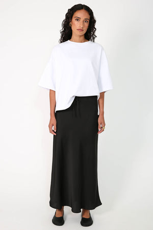 frame bias skirt / black