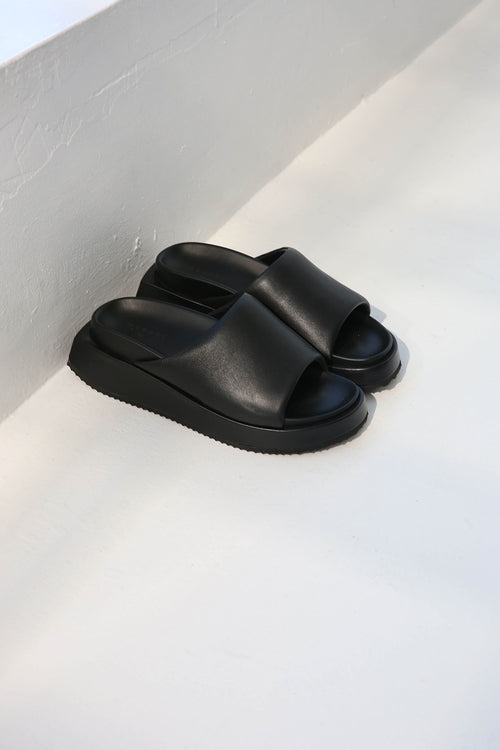 enclose slide / black