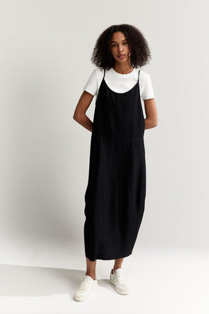 ember dress / black crepe