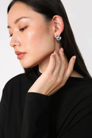 sphere earrings / silver