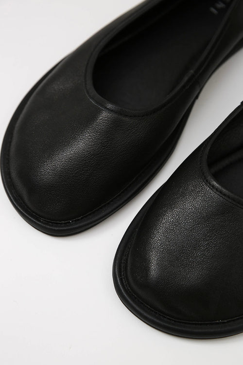 leather ballet flat / black