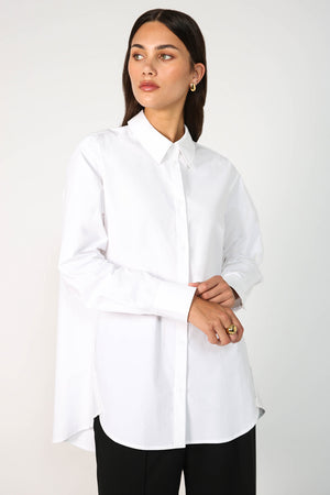 unbutton shirt / white